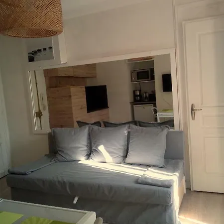 4 Personnes Quartier Montmartre *