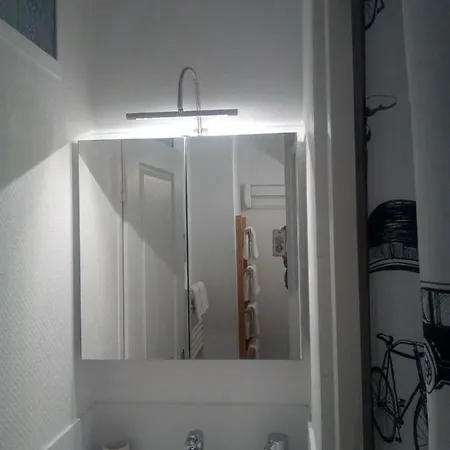 4 Personnes Quartier Montmartre Apartamento *