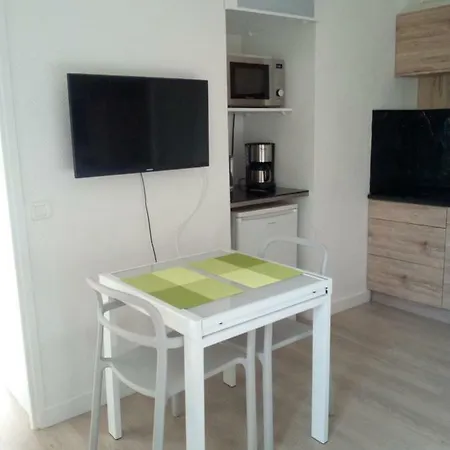 4 Personnes Quartier Montmartre Apartamento